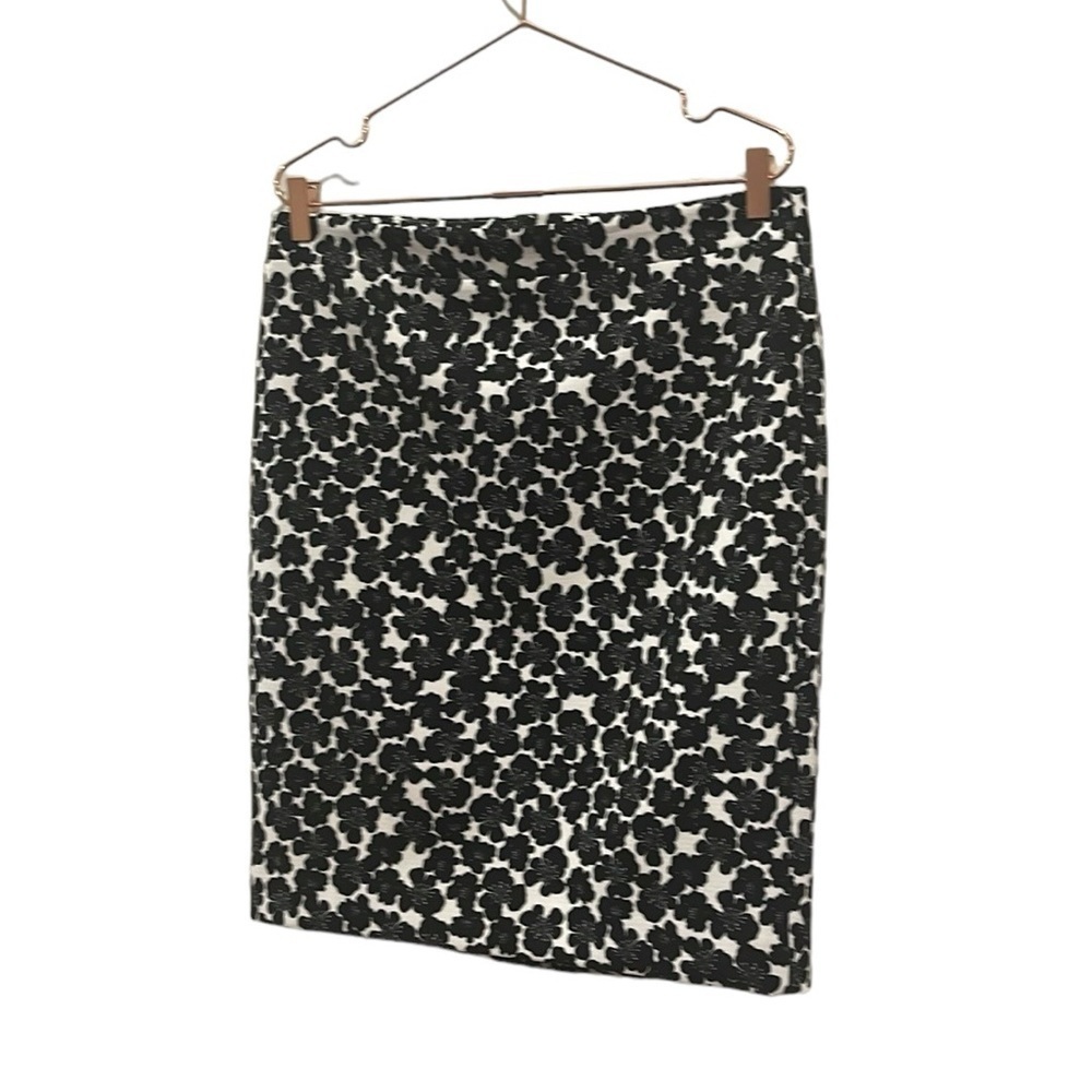 J. Crew Factory Black and White Floral Pencil Skirt in Size 10 NWOT
